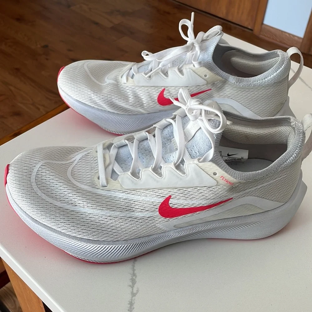 Nike Zoom Fly 4 Flyknit - Picture 3 of 9